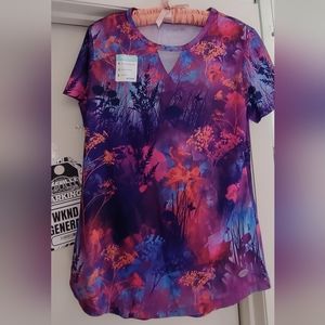 Medium Ladies 30 UPF Shirt New with tags moisture wick quick dry